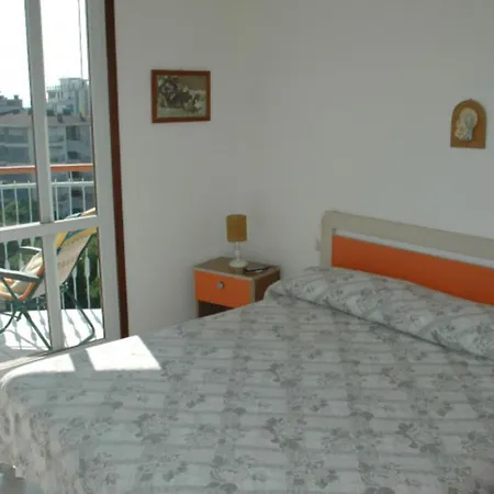 Apartment Cozy Flat With Sea View