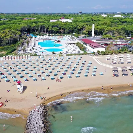 Apartman Cozy Flat With Sea View Lignano Sabbiadoro