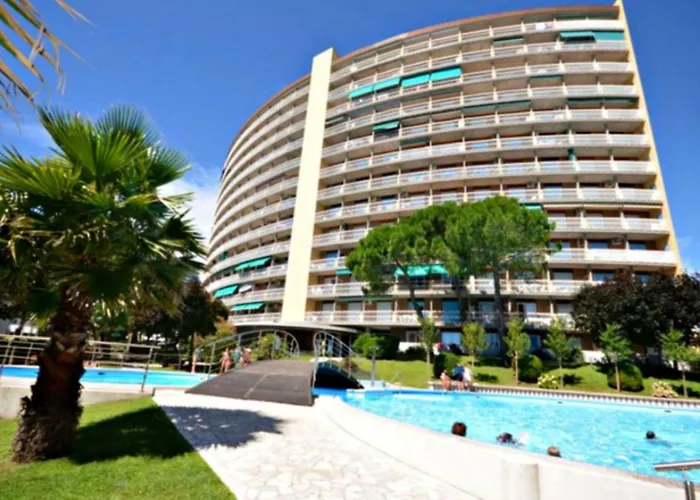 Apartman Cozy Flat With Sea View *