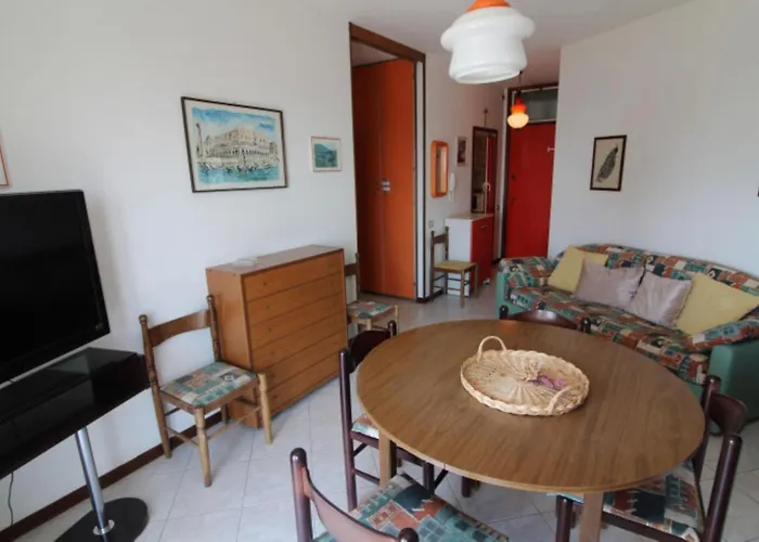 Cozy Flat With Sea View Apartment Lignano Sabbiadoro